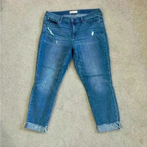 Gap 1969 distressed blue true skinny high rise jeans in size 31